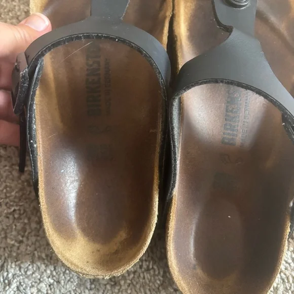 Black Birkenstock Gizeh Sandal Size 38 US 7-7.5 - Picture 7 of 7